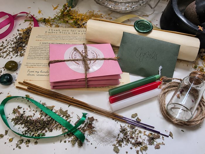 Glamour & Magnetism spell presentation